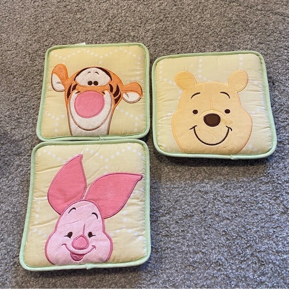 Disney Winnie the Pooh Plush Wall Hanging Nursery Decor Piglet Tigger Vintage - Picture 2 of 3
